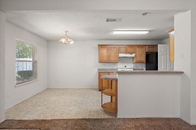 566 Tanglewood Drive, Burleson, TX 76028