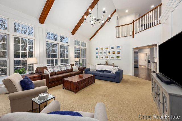 1620 Foothills Trail NE, Ada, MI 49301