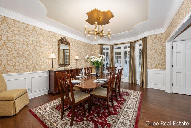 1620 Foothills Trail NE, Ada, MI 49301