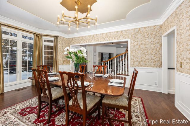 1620 Foothills Trail NE, Ada, MI 49301