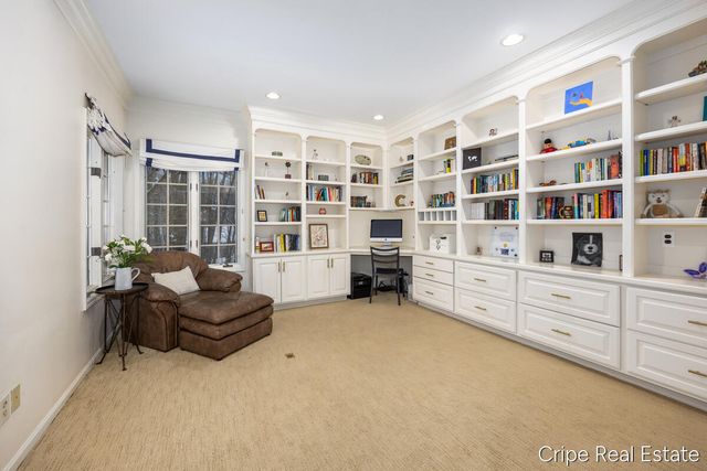 1620 Foothills Trail NE, Ada, MI 49301