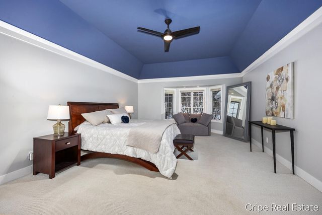 1620 Foothills Trail NE, Ada, MI 49301