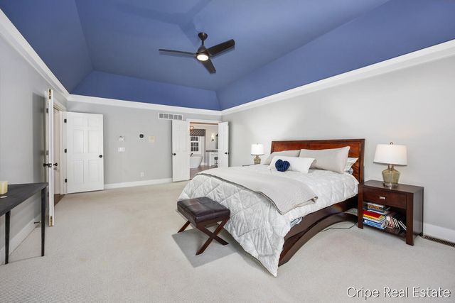 1620 Foothills Trail NE, Ada, MI 49301