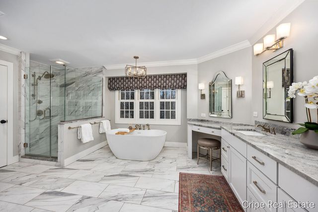 1620 Foothills Trail NE, Ada, MI 49301