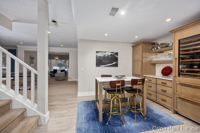 1620 Foothills Trail NE, Ada, MI 49301