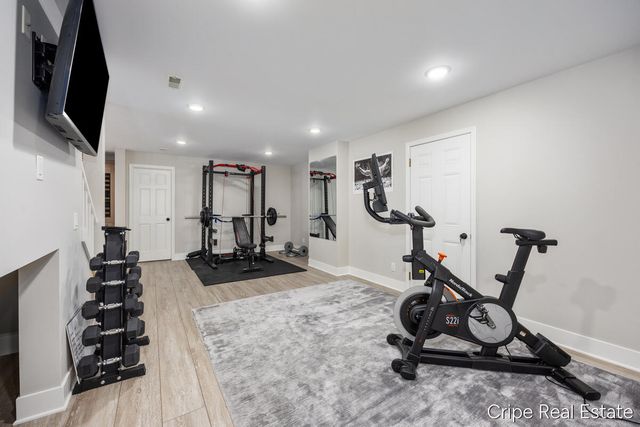 1620 Foothills Trail NE, Ada, MI 49301