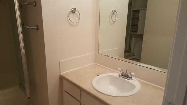 260 El Dorado Boulevard 1804, Houston, TX 77598