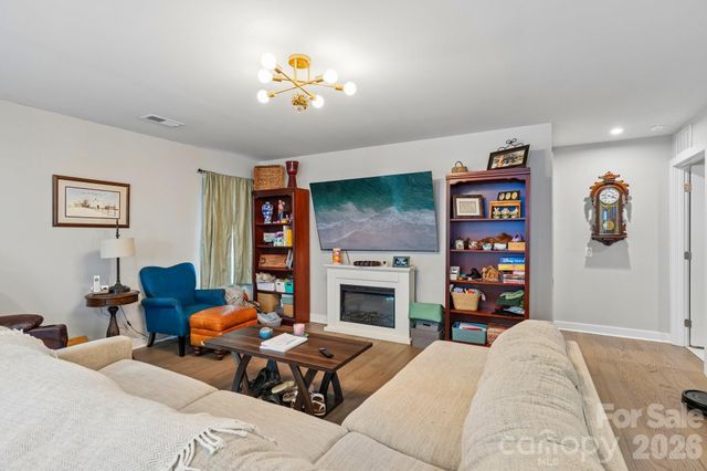4511 Hunton Dale Road NW, Concord, NC 28027