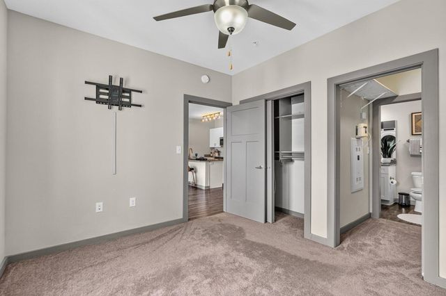 782 Riverfront Pkwy Apt 419, Chattanooga, TN 37402