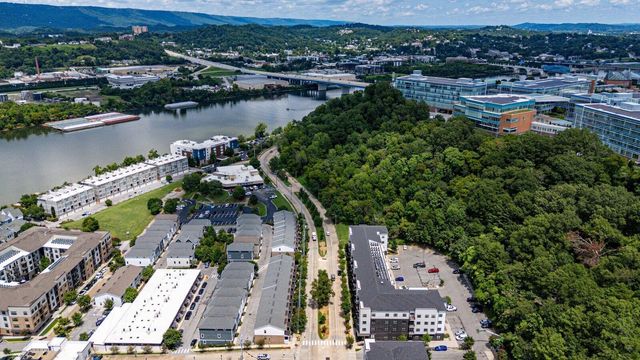 782 Riverfront Pkwy Apt 419, Chattanooga, TN 37402