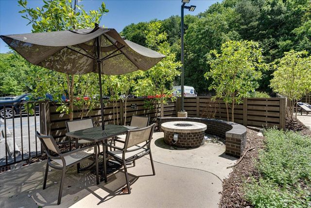 782 Riverfront Pkwy Apt 419, Chattanooga, TN 37402