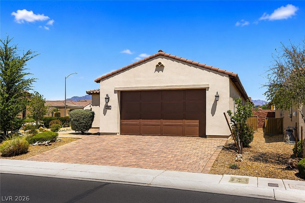 3604 Starlight Ranch Avenue, North Las Vegas, NV 89081 — photo 2