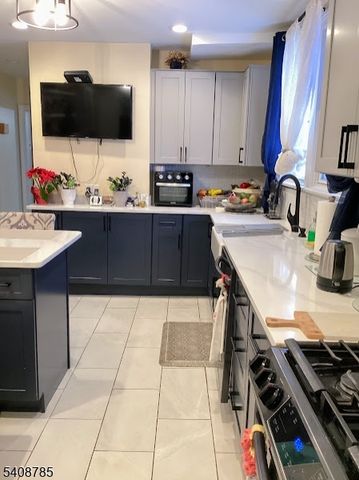 552 Paul St 8, Hillside Twp., NJ 07205