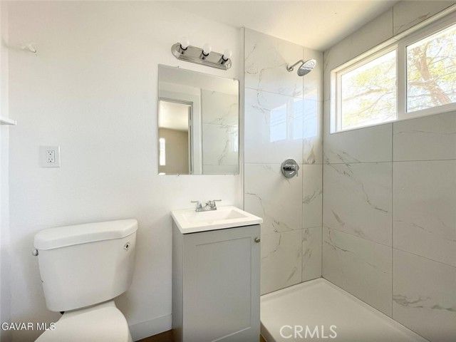 44739 3rd, Lancaster, CA 93535