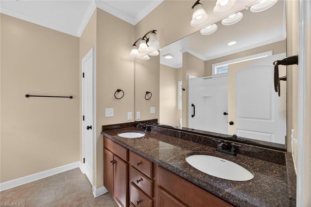 6168 Sunny Brook Drive, Clemmons, NC 27012