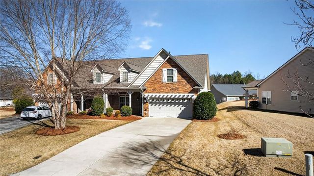 6168 Sunny Brook Drive, Clemmons, NC 27012