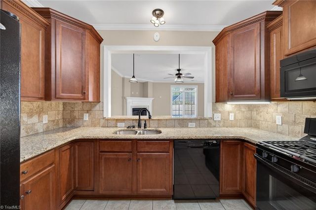 6168 Sunny Brook Drive, Clemmons, NC 27012