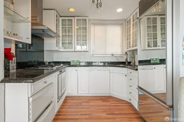 1033 Girard Street, San Francisco, CA 94134