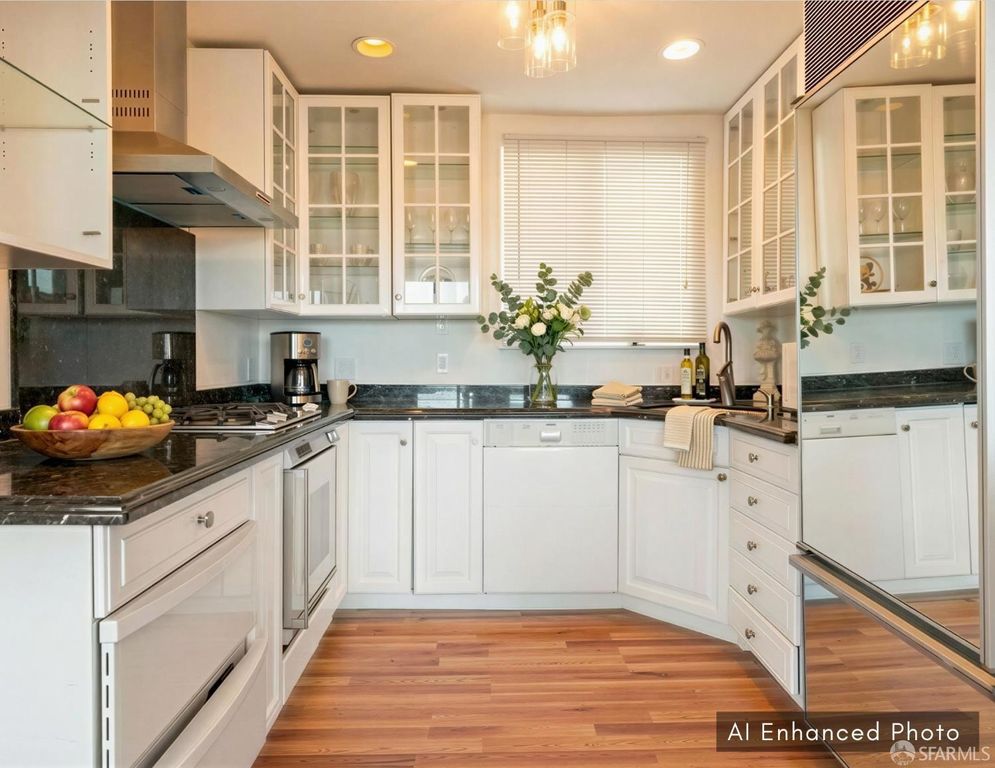 1033 Girard Street, San Francisco, CA 94134