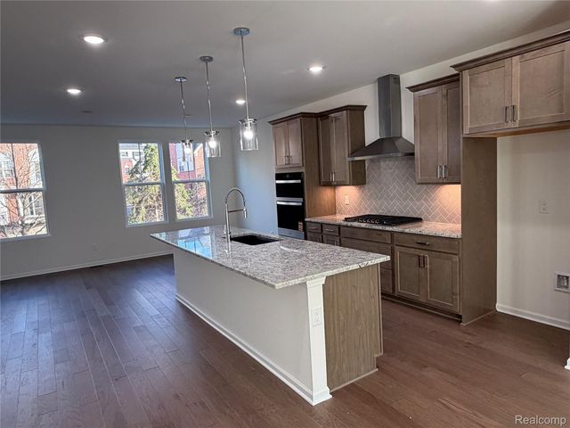 42822 Atwood Avenue, Novi, MI 48375