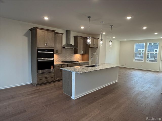 42822 Atwood Avenue, Novi, MI 48375