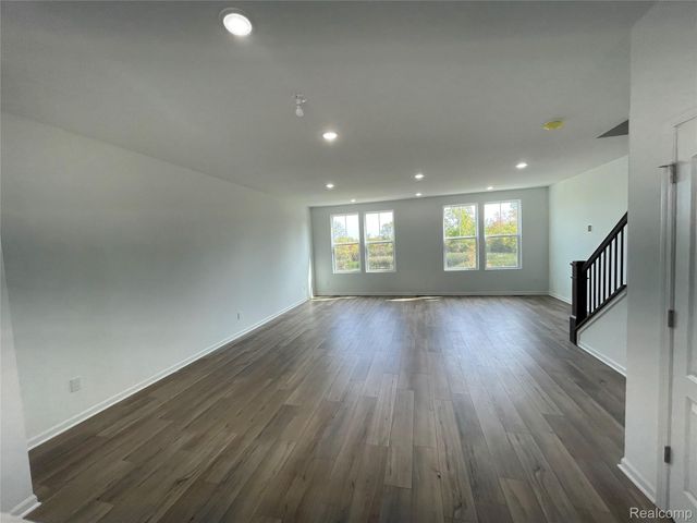 42822 Atwood Avenue, Novi, MI 48375