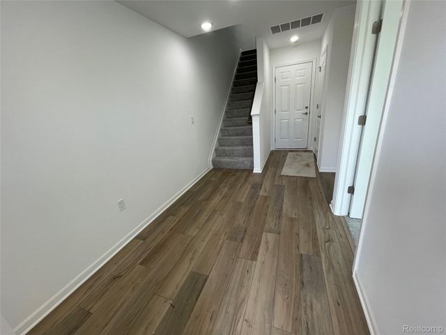 42822 Atwood Avenue, Novi, MI 48375