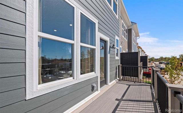 42822 Atwood Avenue, Novi, MI 48375