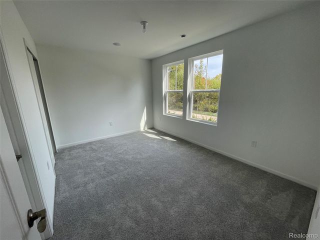 42822 Atwood Avenue, Novi, MI 48375