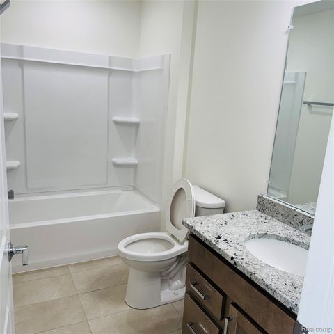 42822 Atwood Avenue, Novi, MI 48375