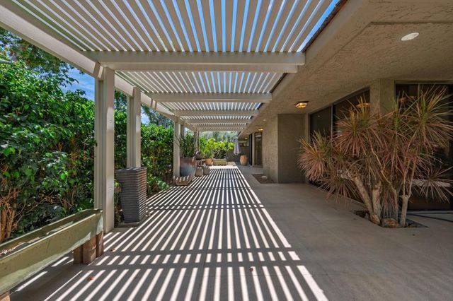 42 Lafayette Drive, Rancho Mirage, CA 92270