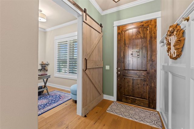 2004 Alegria RD, Austin, TX 78757