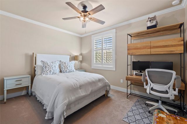 2004 Alegria RD, Austin, TX 78757