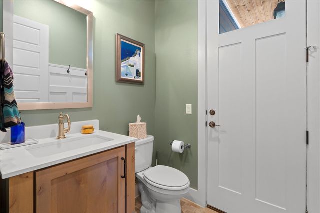 2004 Alegria RD, Austin, TX 78757