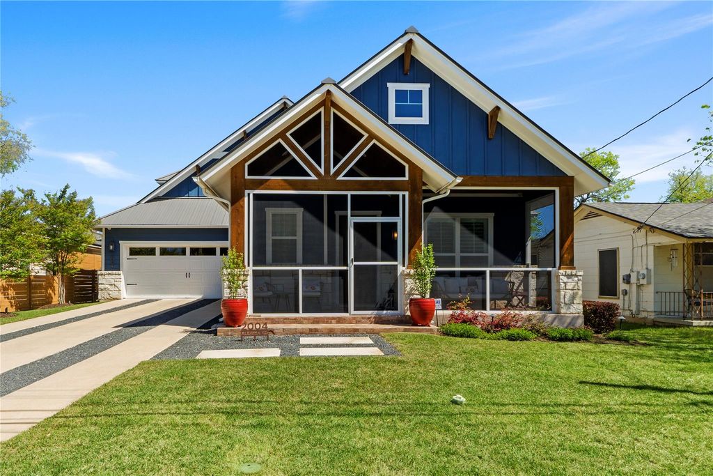 2004 Alegria RD, Austin, TX 78757