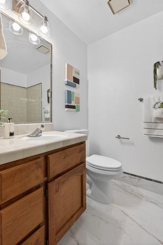 1328 Luna Ln, Stockton, CA 95206