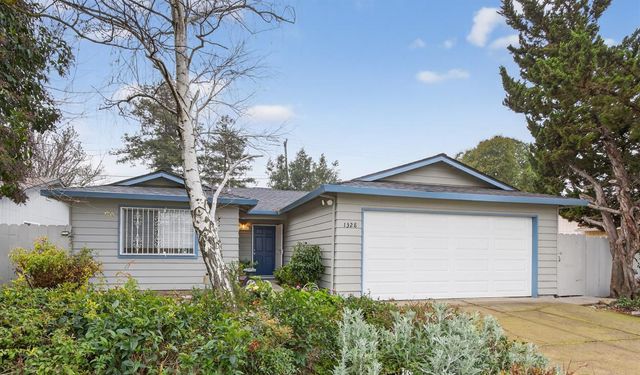 1328 Luna Ln, Stockton, CA 95206