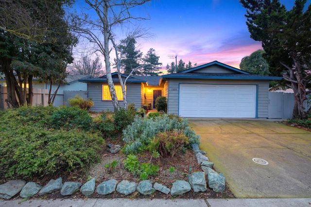 1328 Luna Ln, Stockton, CA 95206