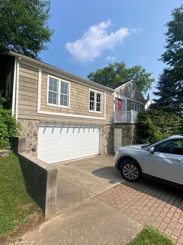 131 West STREET, Lake Geneva, WI 53147