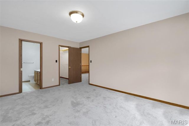 3079 Shady Oak Drive 15B, St Charles, MO 63301