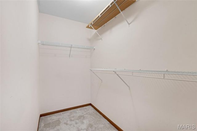 3079 Shady Oak Drive 15B, St Charles, MO 63301