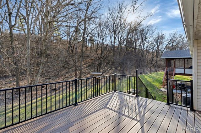 3079 Shady Oak Drive 15B, St Charles, MO 63301