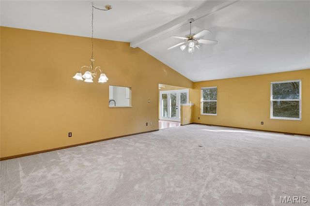 3079 Shady Oak Drive 15B, St Charles, MO 63301