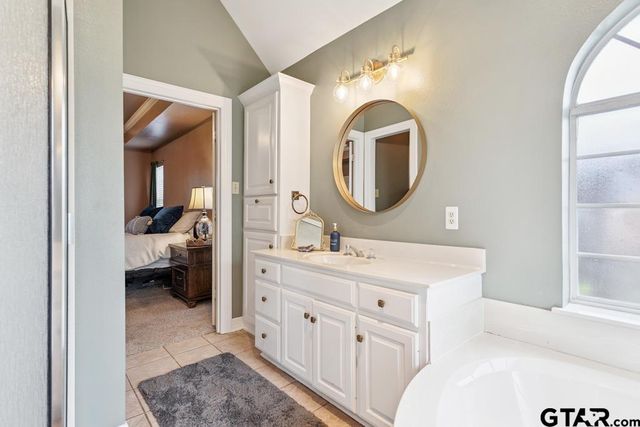 1876 Cedar Spur, Tyler, TX 75703