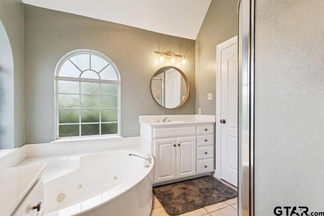 1876 Cedar Spur, Tyler, TX 75703
