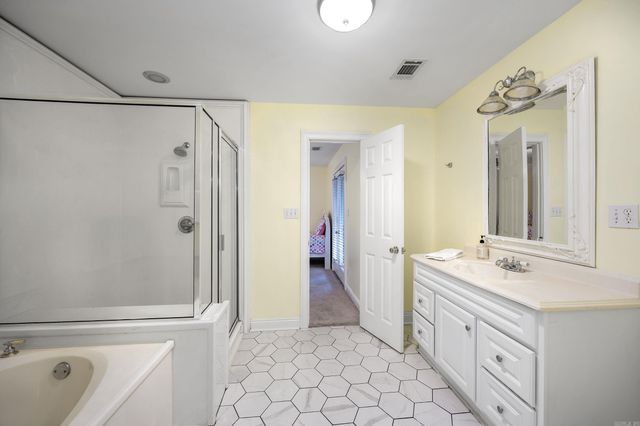 5205 N Hills Boulevard, North Little Rock, AR 72116