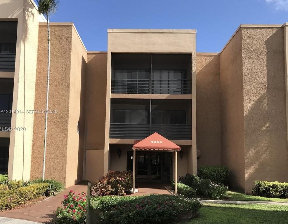 4040 N Hills Dr 20, Hollywood, FL 33021