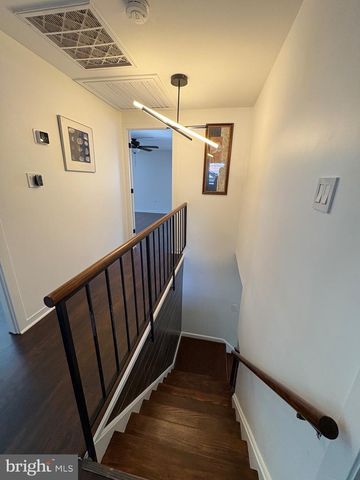 8908 EASTBOURNE LN, Laurel, MD 20708