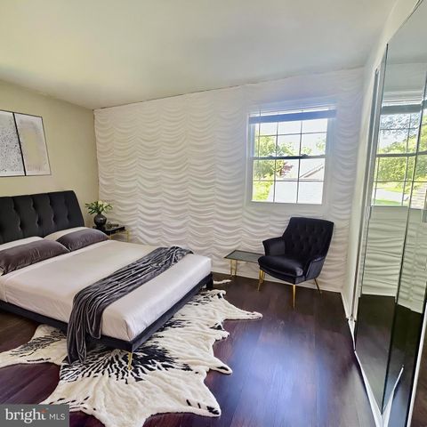 8908 EASTBOURNE LN, Laurel, MD 20708