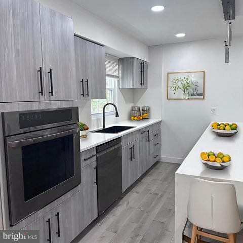 8908 EASTBOURNE LN, Laurel, MD 20708